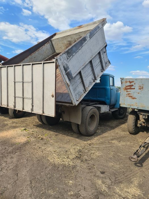 Продаю Зіл самоскид дизель ...