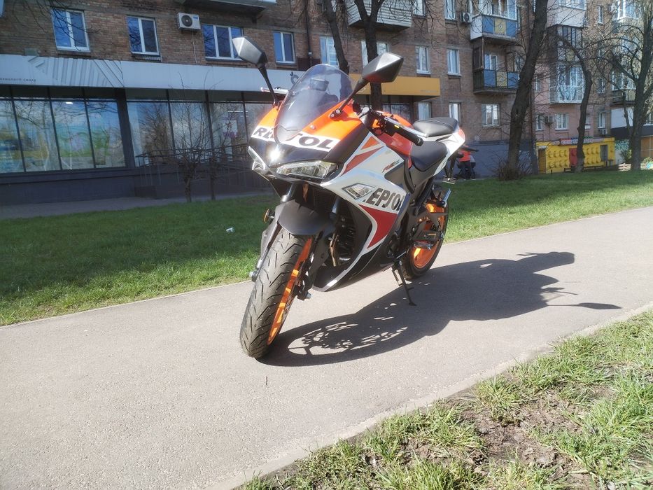 Мотоцикл ML 250 CBR (REPSOL)