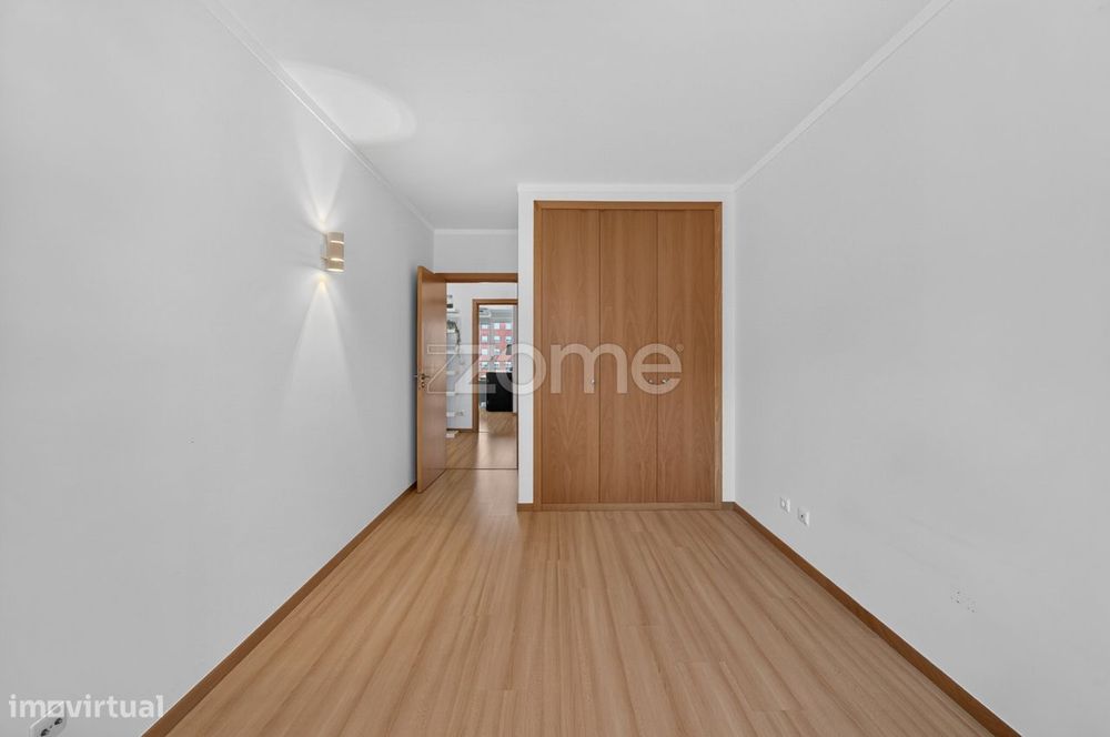 Apartamento T2 mobilado para arrendamento no Lumiar – Alta de Lisboa