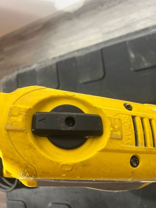 Dewalt D25614K młotowiertarka SDS-MAX