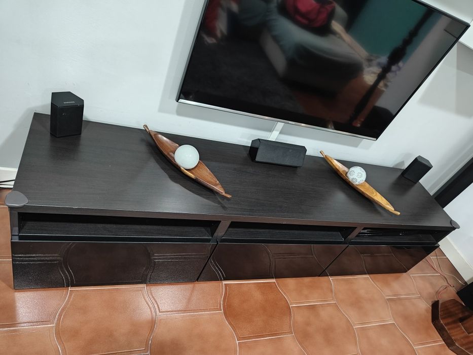 Vendo móvel de Tv da gama Besta