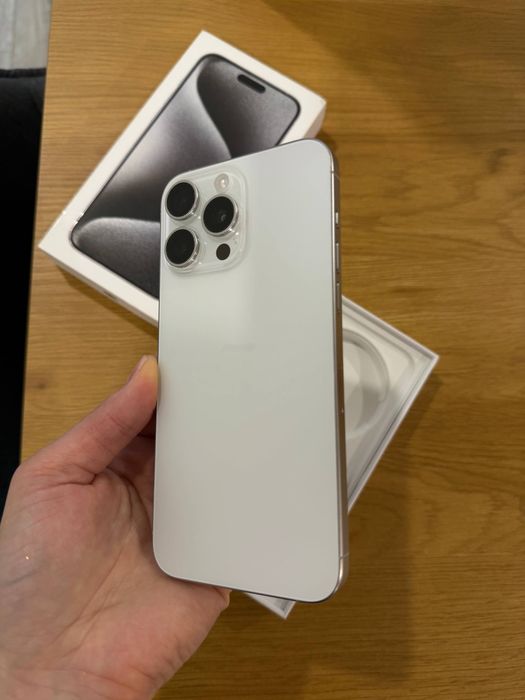 Продам iPhone 15 Pro Max 256 GB