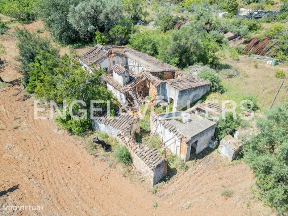 Lote Urbano com Terreno Agrícola e Potencial