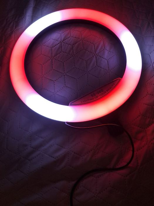 Кільцева лампа блогера