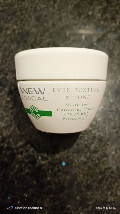 Avon Anew krem wyrównujący koloryt skóry