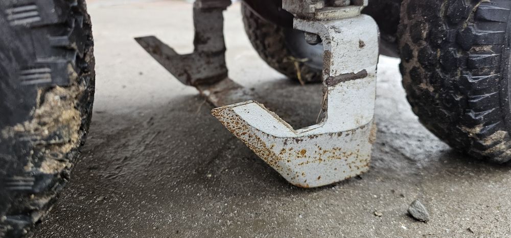 Wycinarka do darni Podcinarka do trawy BENASSI L300 Honda