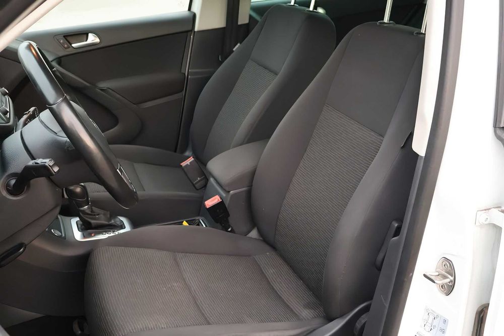 Volkswagen Tiguan      2016