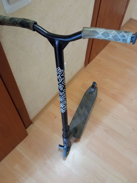 Трюковый самокат Explore