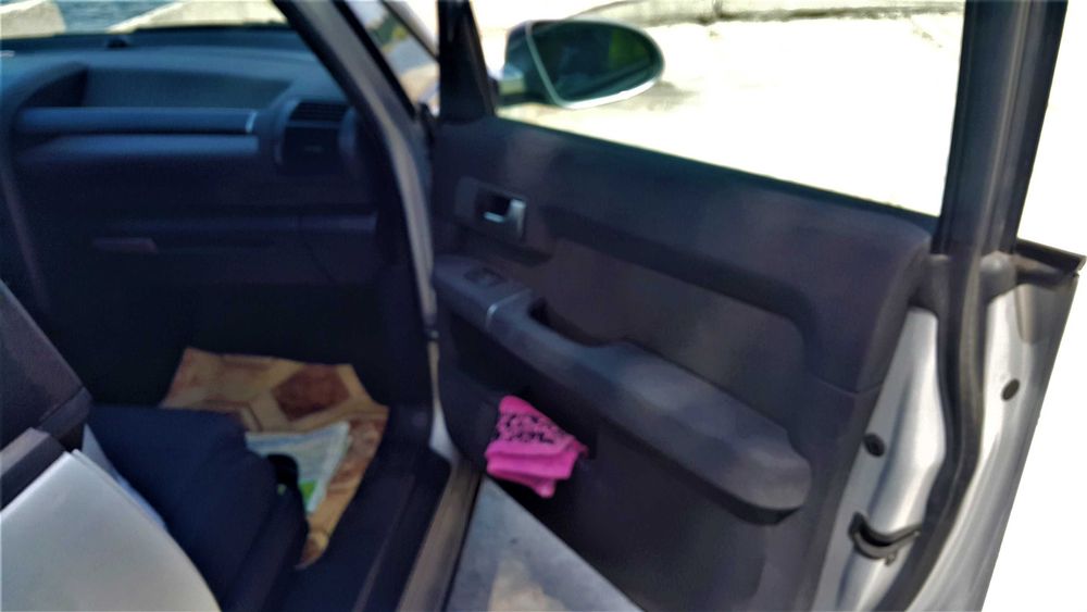 Автомобиль AUDI A2