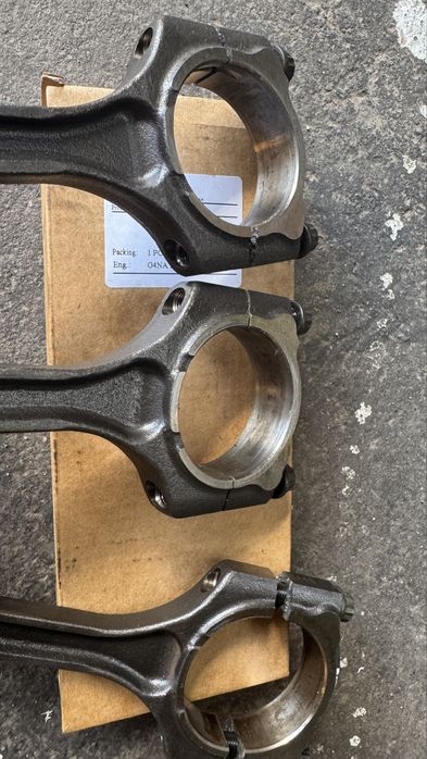 Шатуни двигуна КІА К5