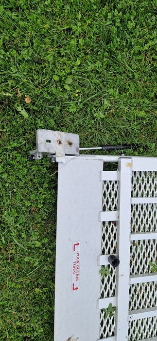 Rampa wjazdowa dla niepełnosprawnych  do samochodu