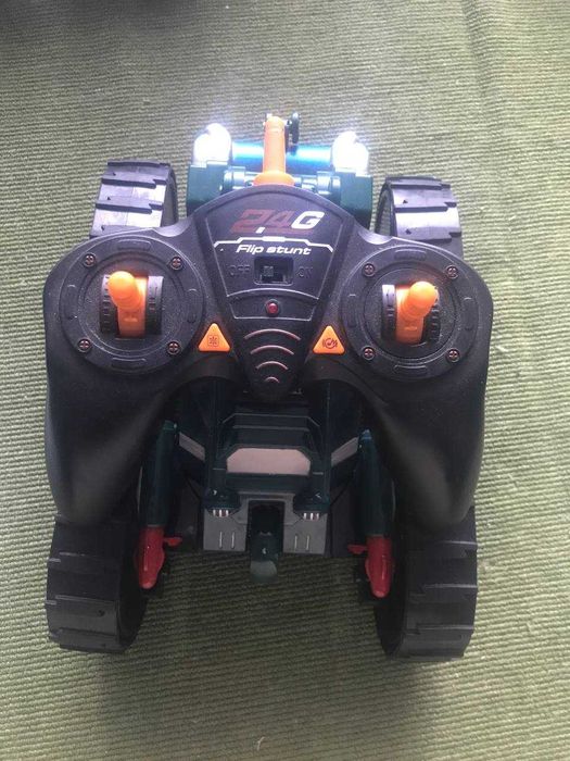 танк на рідокеруванні трюковий ROVER  r6