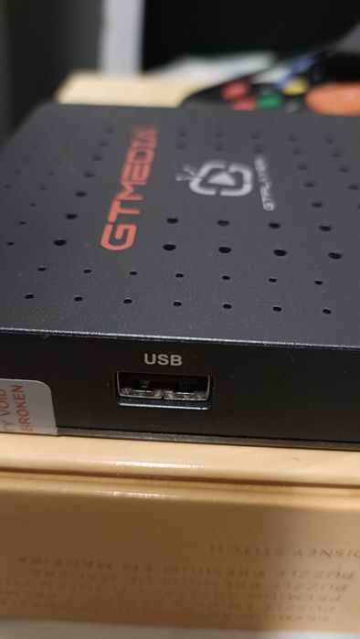 box GTMedia i-Fire GTPlayer com Wi-Fi.