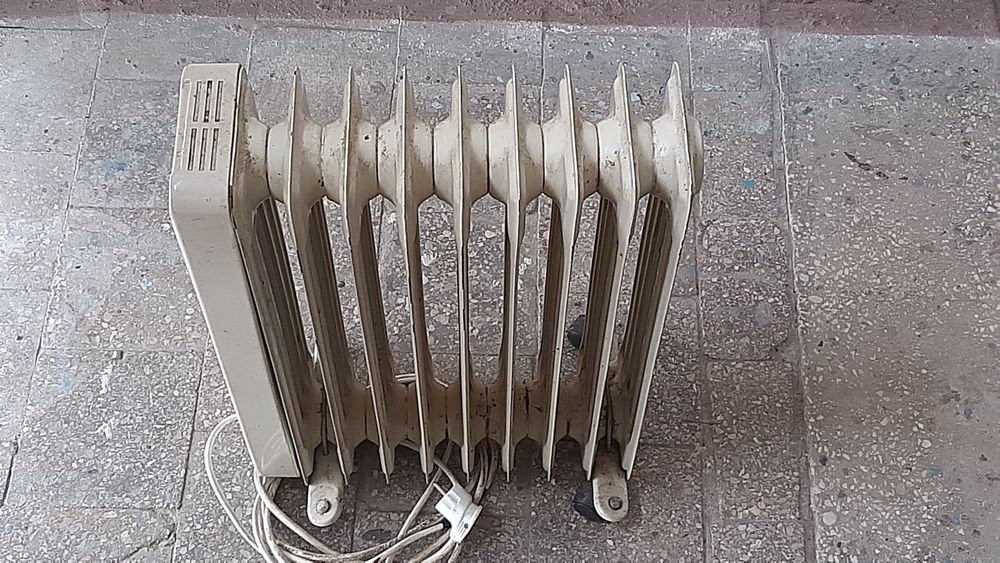 Батареи электро с радиатором,  рабочая Бу.