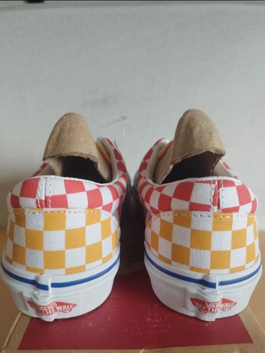 Vans Authentic tamanho 35. Novos  nunca usados, com etiqueta.