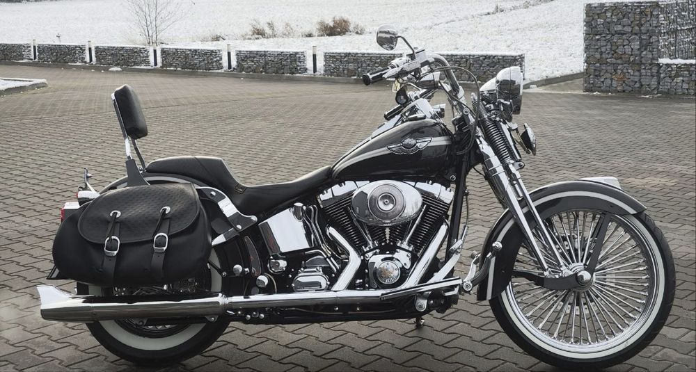 Harley Davidson Springer centenária