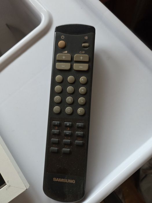Tv 37cm samsung + suporte