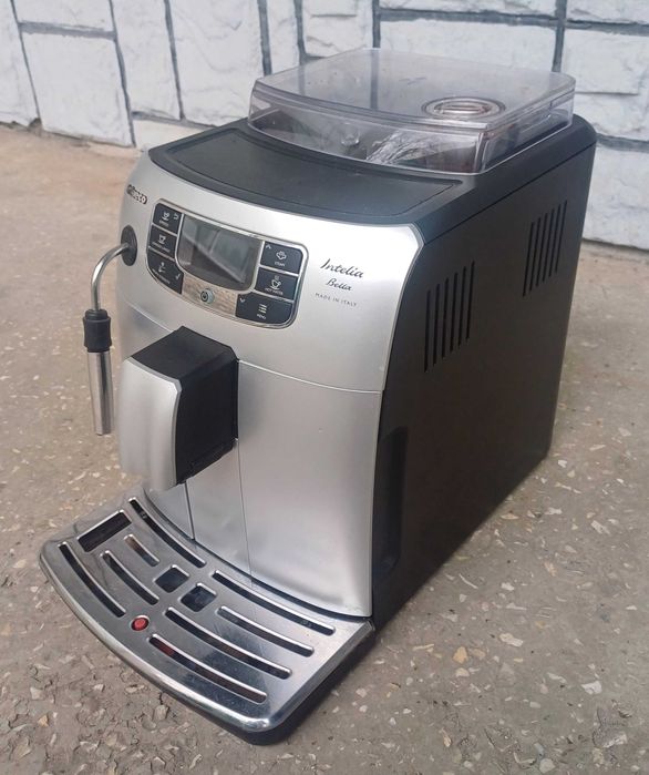 Автоматична кавоварка кавомашина Саеко Saeco Intelia Evo Bella HD8900