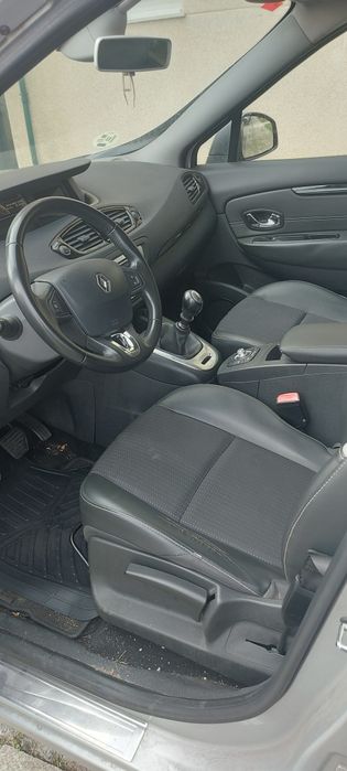 Renault Grand Scenic 1.6 dCi 130 cv, Diesel, 2013.  Matrícula Espanhola