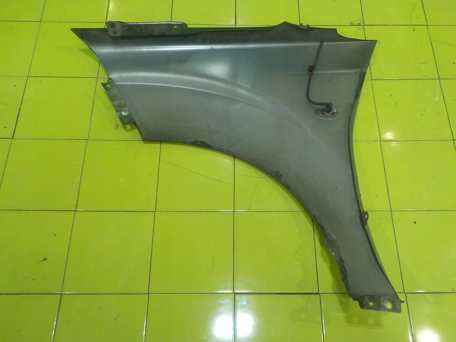 PEUGEOT 4007 2.2 HDI 11r 5D blotnik prawy przod