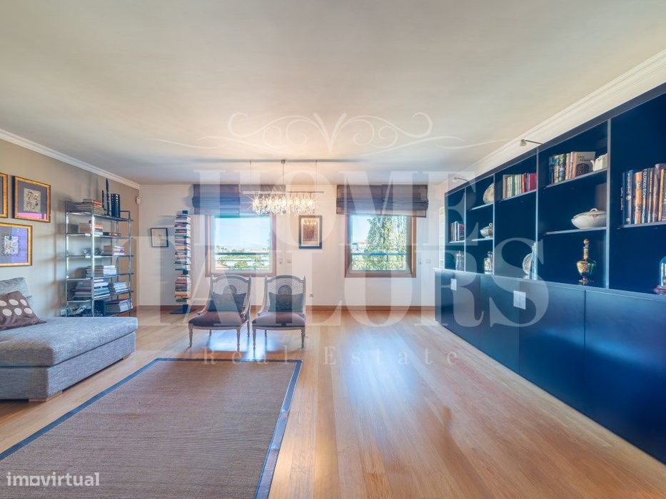 Apartamento T2 com Garagem e Arrecadação , Sala de Estar e Jantar e...
