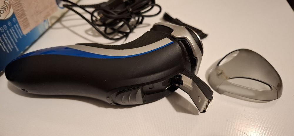 Електробритва PHILIPS AT890/16