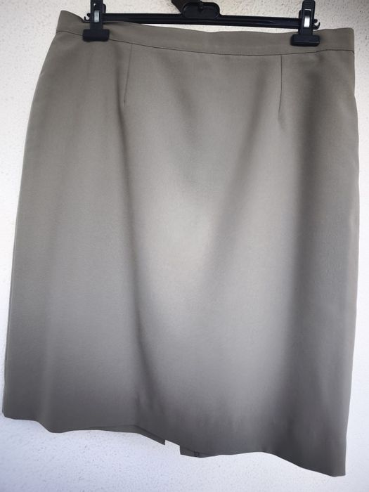 Saias (8 diferentes) do n 46 ao 50