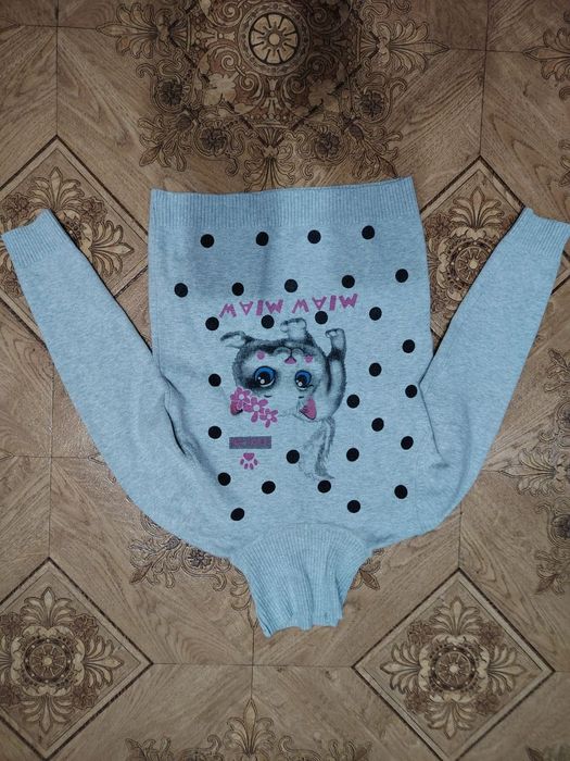 Продам шкільні кофти на дівчинку на зріст 116-122