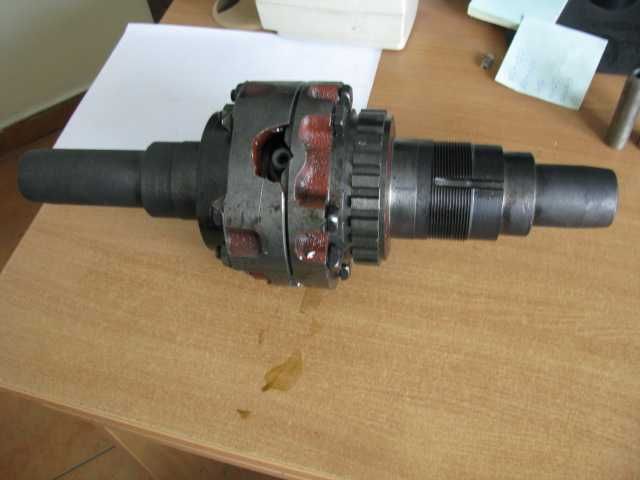 MTZ, mechanizm różnicowy przedniego nap. stary typ. części w 24h.