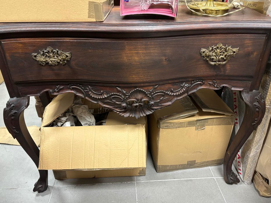 Meia Cómoda com mais de 50 anos em pau-santo