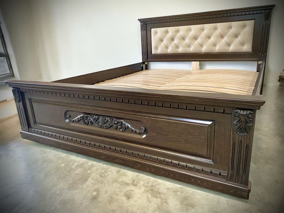 Ліжко букове,спальня