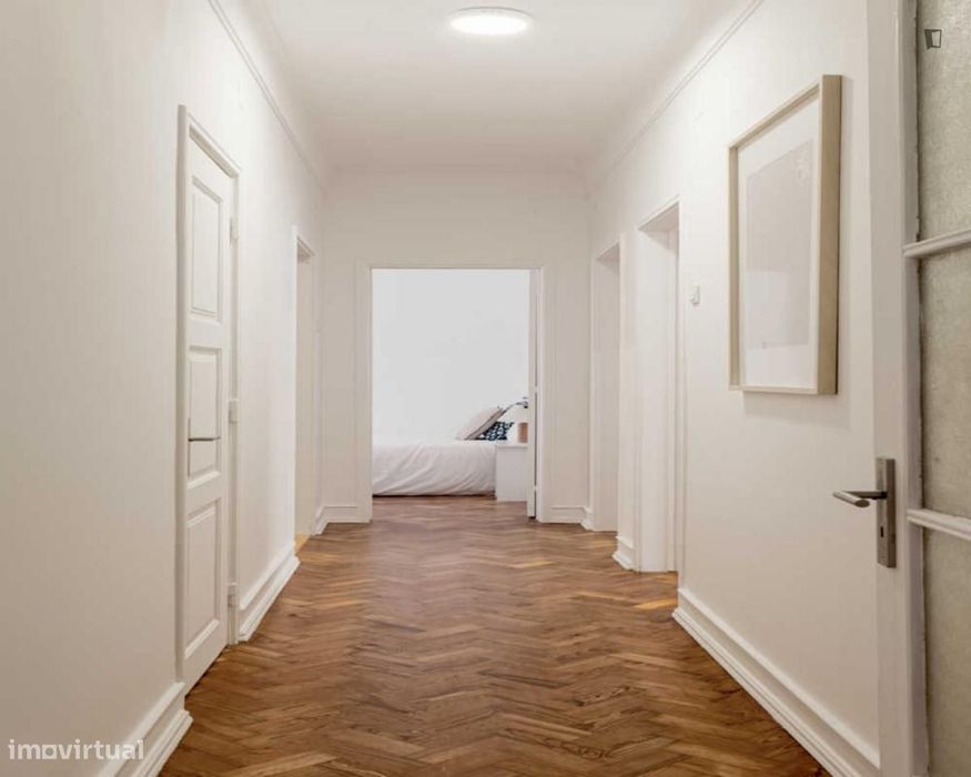 Quarto - localizado em Alvalade Lisbon