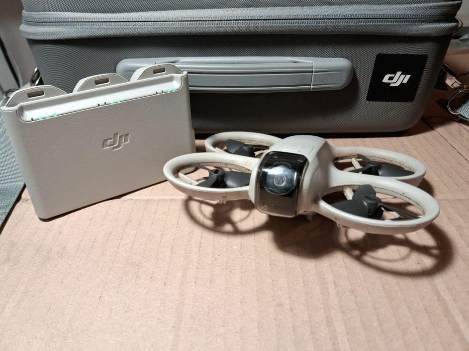 DJI Neo Fly More Combo 3 baterie  DJI Care refresh