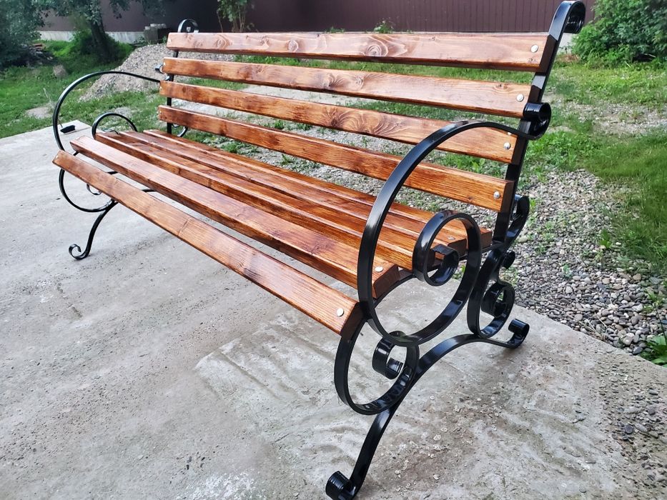Лавочка 1.75 м кована
