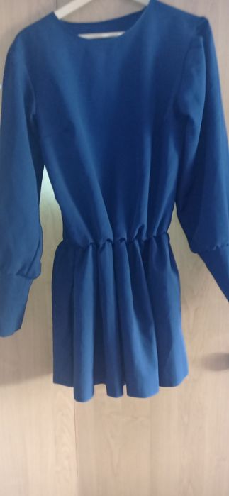 Sukienka elegancka wizytowa z małą wadą