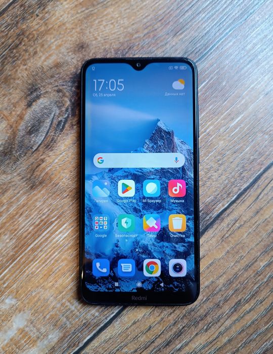 Смартфон Xiaomi redmi 8a, в подарок новый  чехол