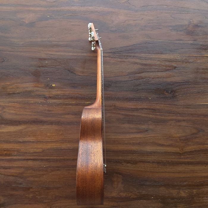 Ukulele Takamine GUC1 koncertowe