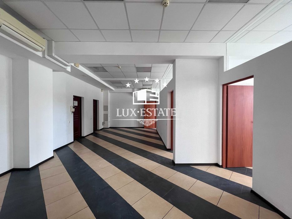 Аренда офиса в БЦ "Инвест-Холл". Метро "Научная"