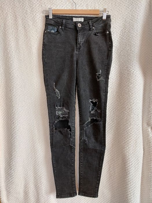 Jeansy z przetarciami, czarne Reserved rozmiar 36/S