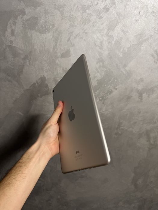 Чудовий iPad Air 2  64 гб  Гарний Стан Планшет