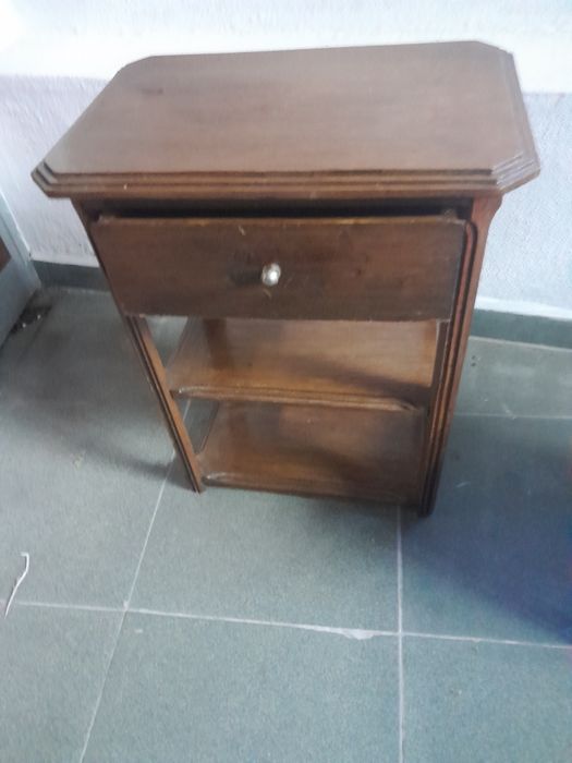 3 peças de mobilia antigas