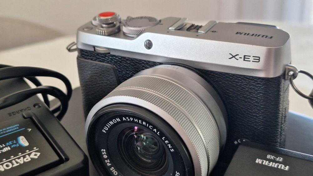 Fujifilm X-E3 - XC 15-45mm f/3.5-5.6 OIS PZ