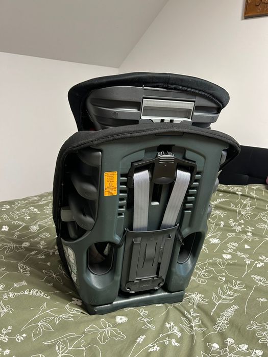 Fotelik Britax Romer 9 - 36 kg nieuszkodzony