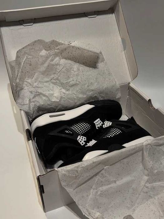 "Buty męskie Trampk" Jordan_4_Retro_White_Thunder R.39