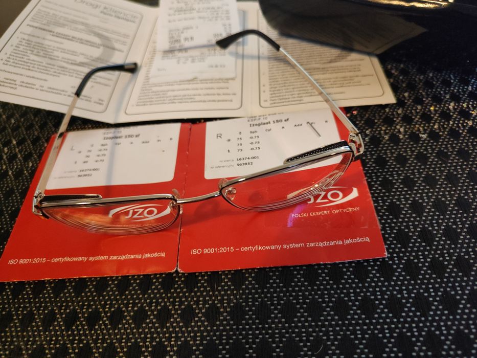 Okulary korekcyjne Revlon, szkła -0,75 ochrona UV, antyrefleks