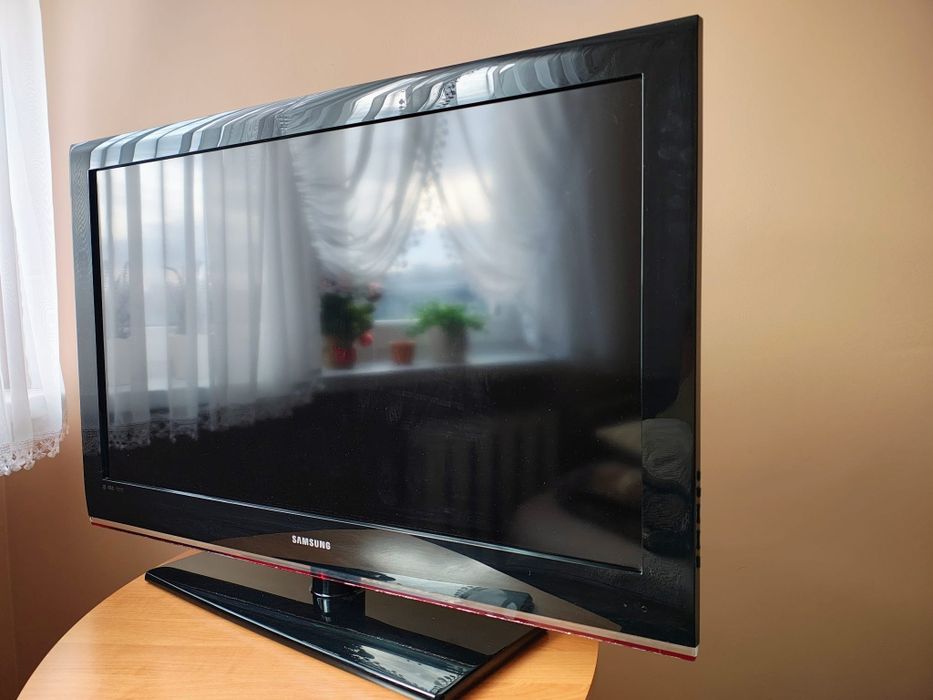 Telewizor Samsung LCD Full HD / 1920 × 1080 Model LE40B530P7W, 40 cali