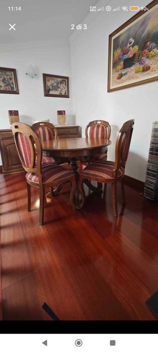 Mesa com quatro cadeiras vintage