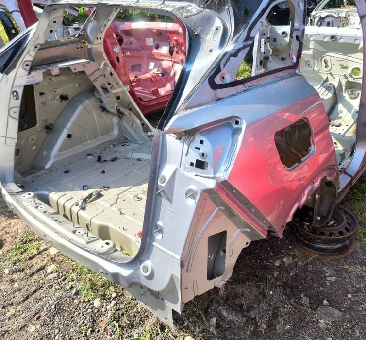 Четверть Крило заднє Peugeot 3008 - KTV KCA KWE EEGD EKLD KTGA