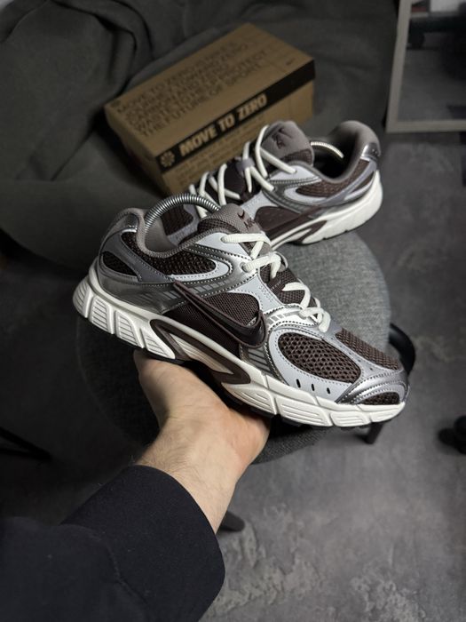 Кроссовки NIKE V5 RNR 40 25 кроссовки найк нові