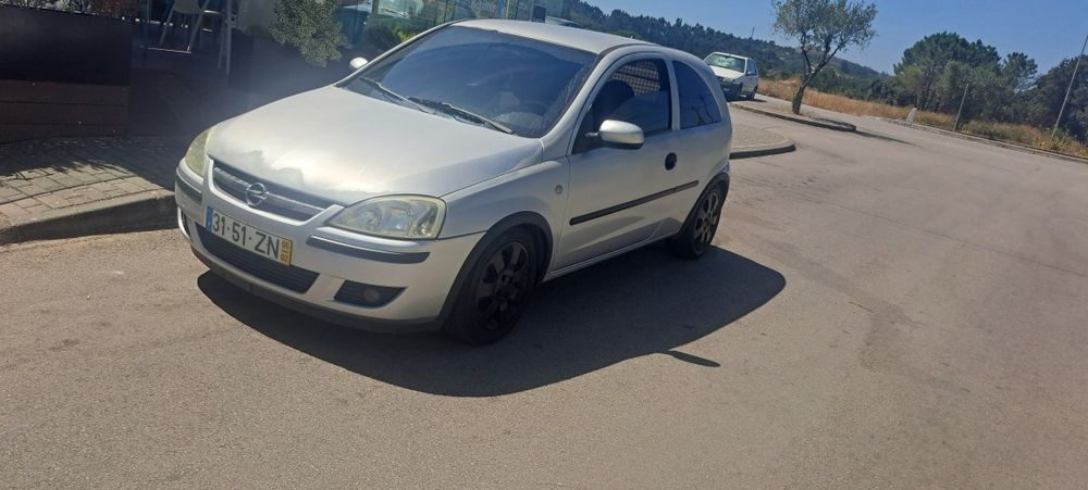 Vendo este carro